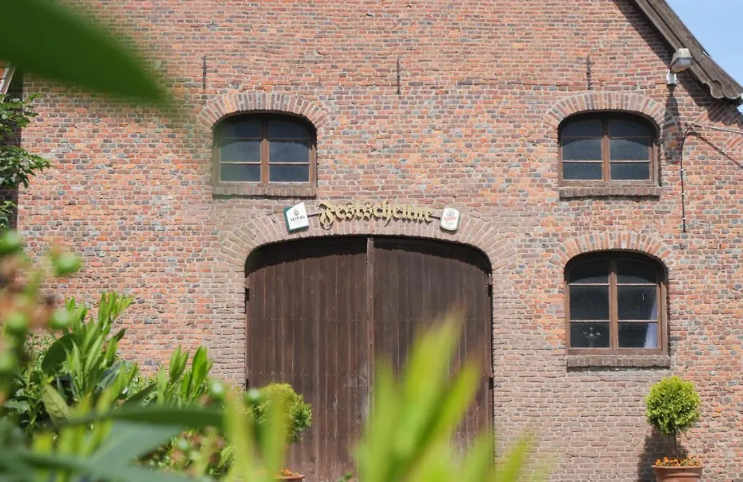 Hotel Schloss Diepenbrock-1