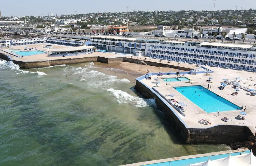Hotel Tropicana-1