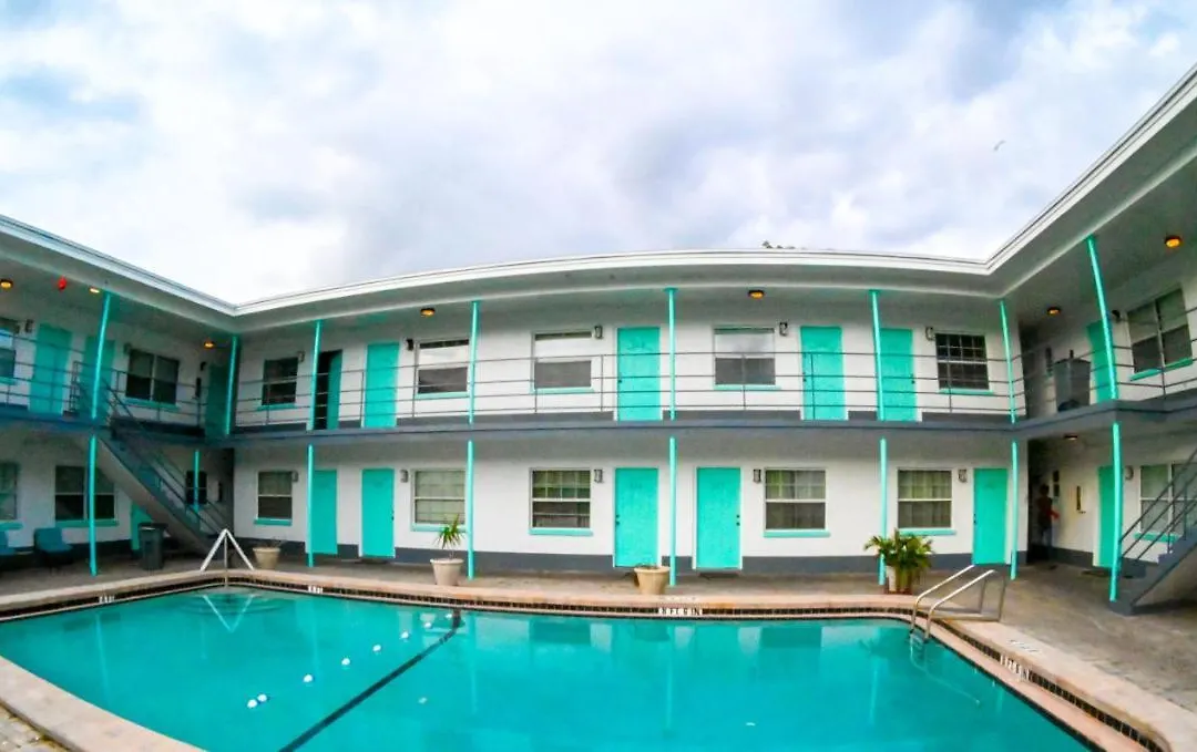 Uptown Inn & Suites-1
