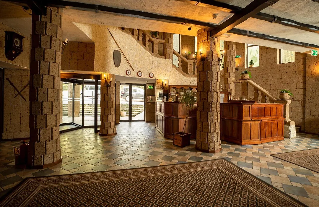 House Of Dracula Hotel-1