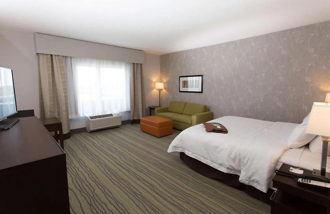 Hampton Inn By Hilton Lloydminster-1