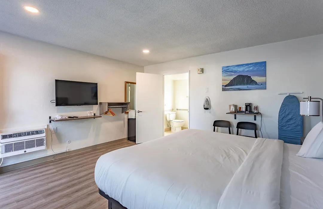 Coastal Breeze Inn-1