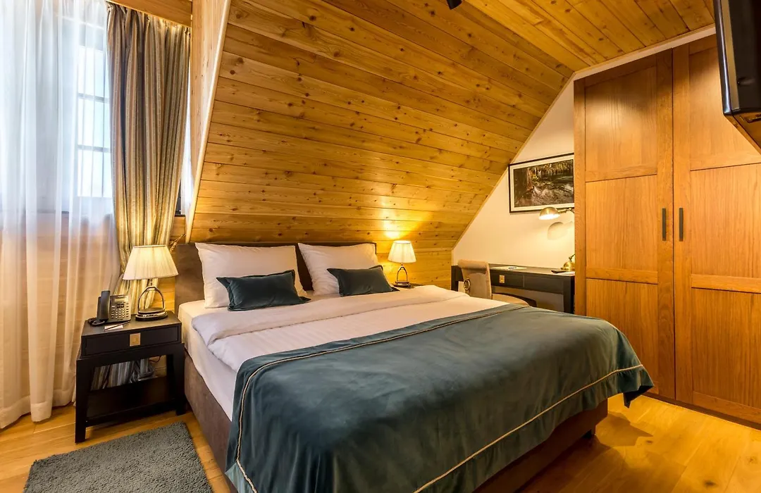 Fenomen Plitvice Resort-1