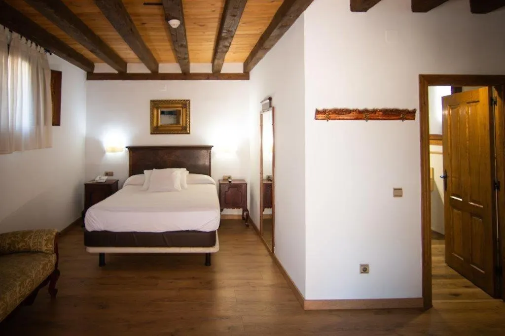 Hotel Rural Abadía de Yuste-1