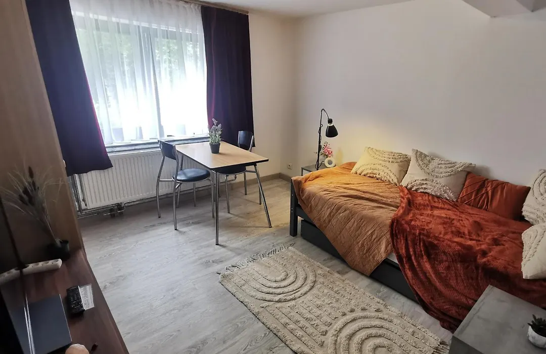 Chez Phil-1