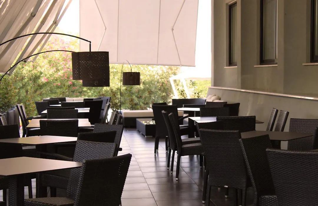 Hotel Solaris-1