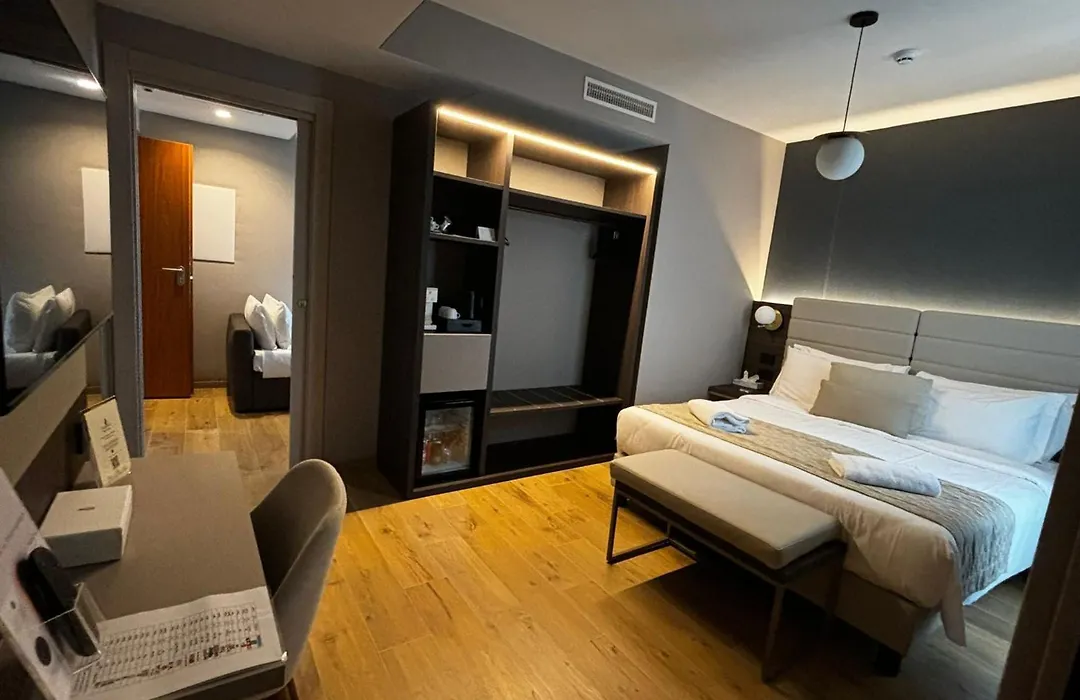 Hotel San Remo-1