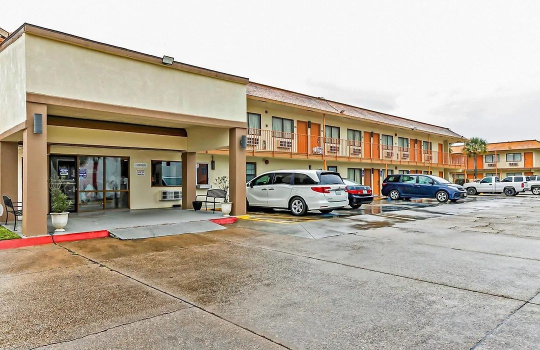 Oyo Hotel Lake Charles Hwy 10-1