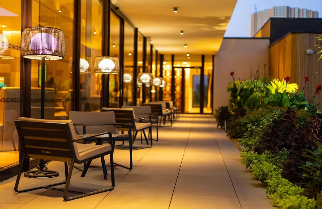 Noom Hotel Niamey-1