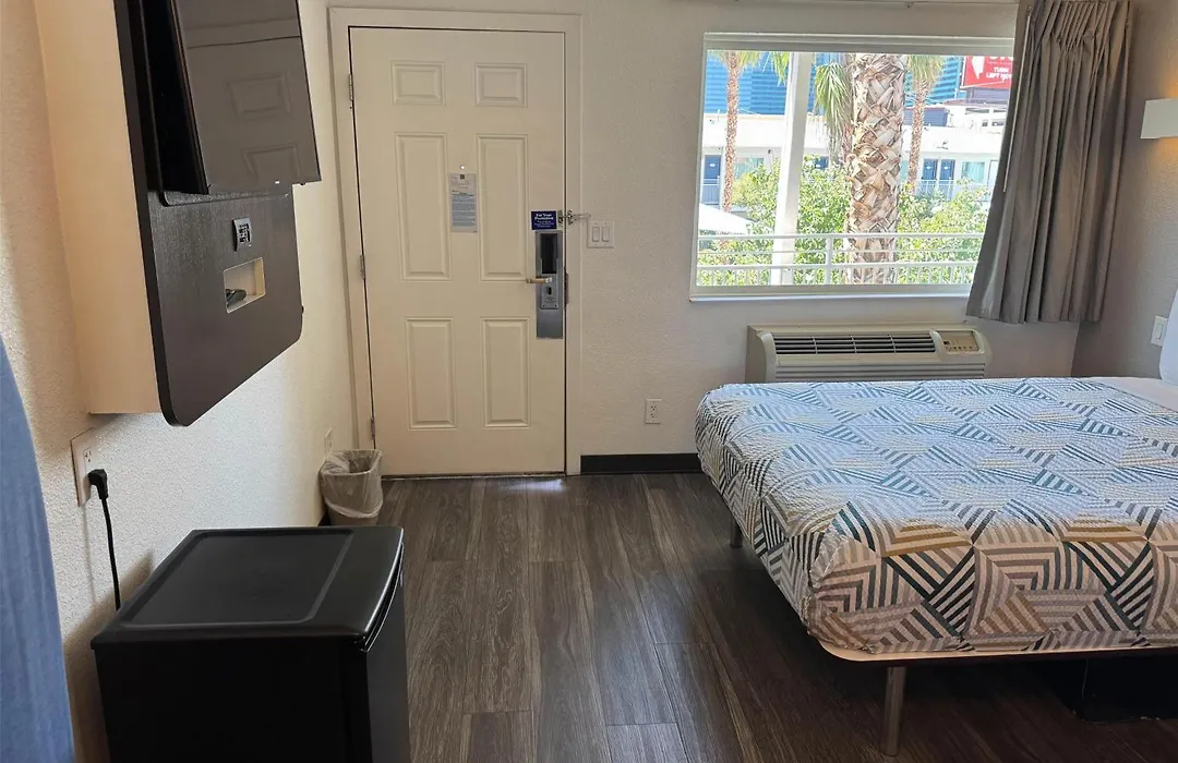 Motel 6-Las Vegas, NV - Tropicana-1