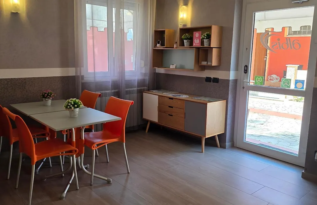 Albis Rooms Guest House-1