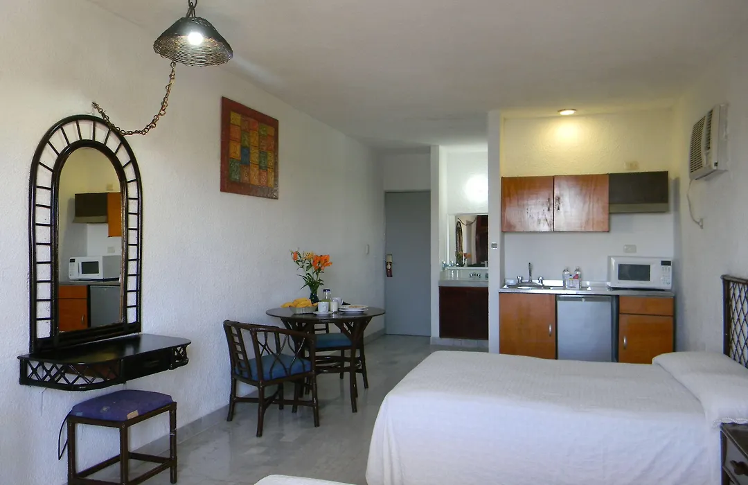 Hotel Imperial Laguna Faranda Cancun-1
