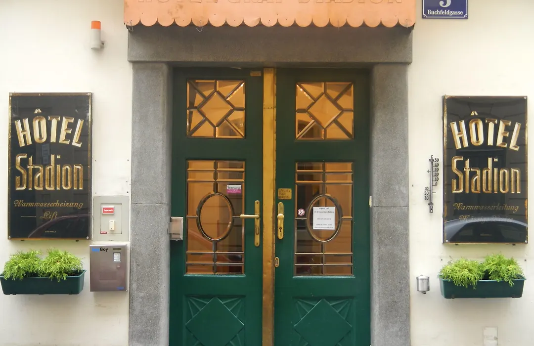 Hotel Graf Stadion-1