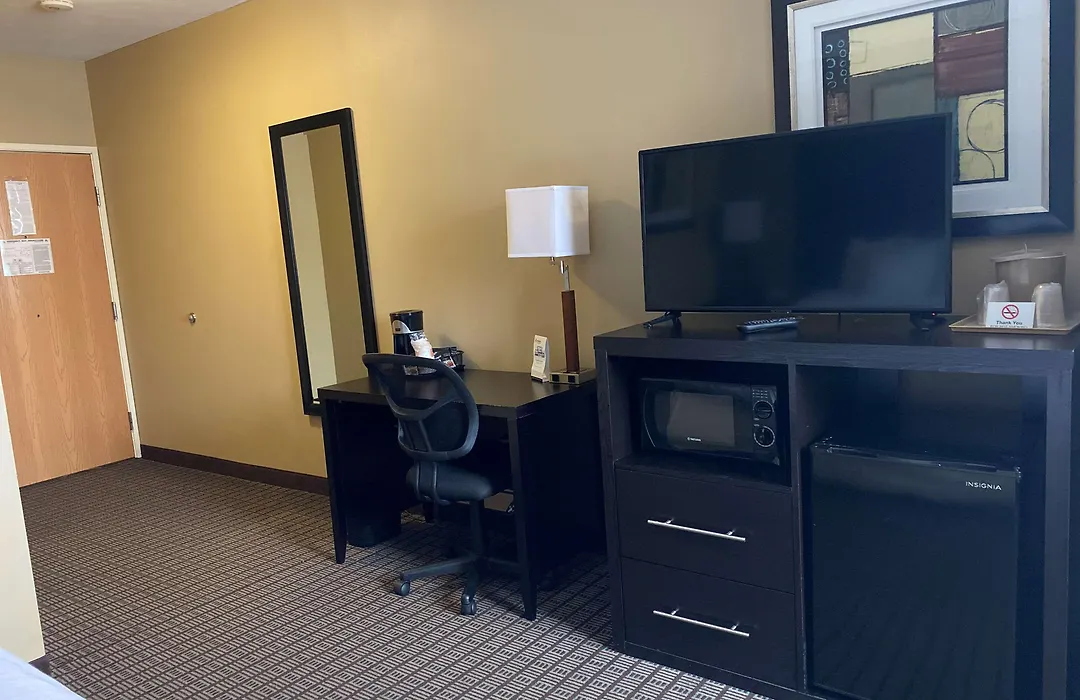 Jonestown Inn-1