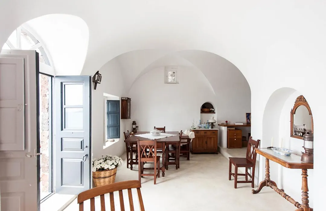 Perivolas Hotel-1