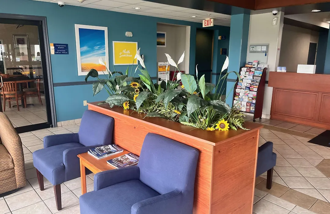Days Inn & Suites Seaford-1
