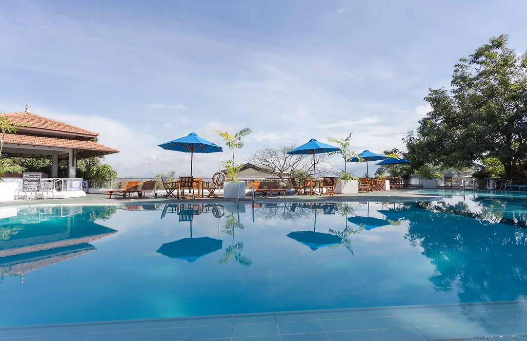 Hotel Topaz-1