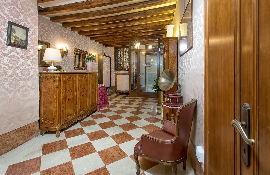 Hotel Mezzo Pozzo-1