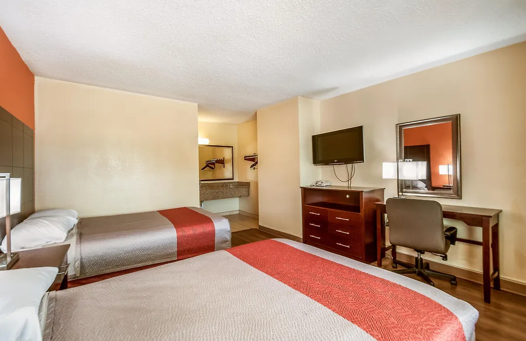 Motel 6-Washington, Dc - Convention Center-1