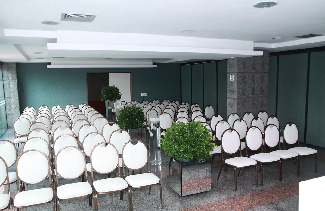 Boulevard Plaza-1