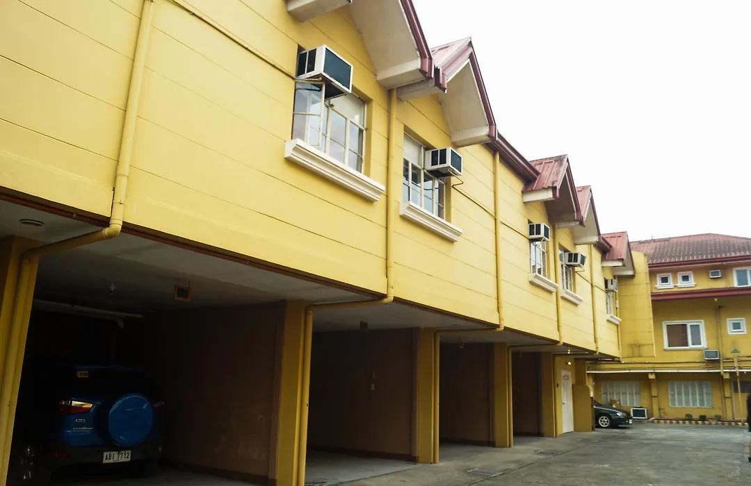 Hotel La Corona De Lipa-1