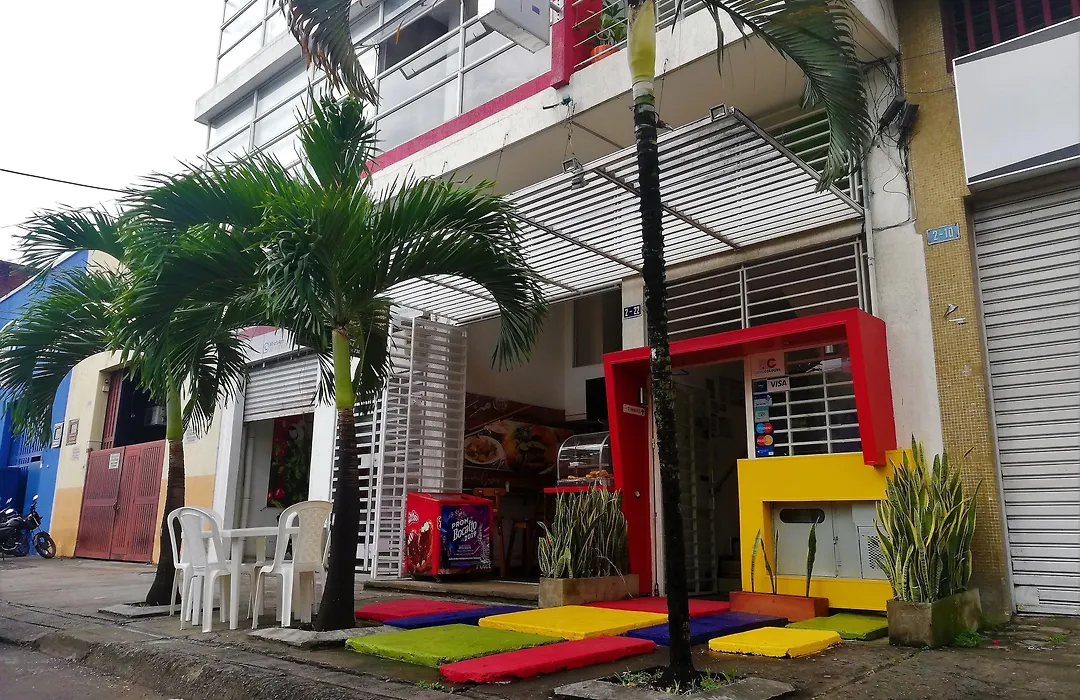 Econotel Colours Cali-1