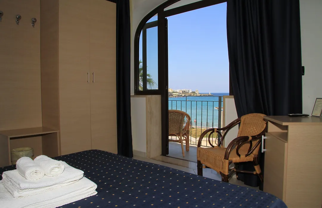 Hotel Profumo Di Mare-1