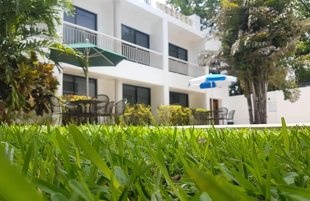 Hotel Holly-1