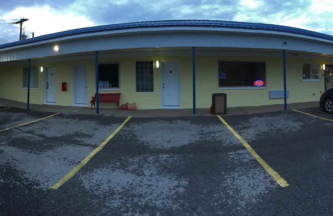 Lake Inn-1