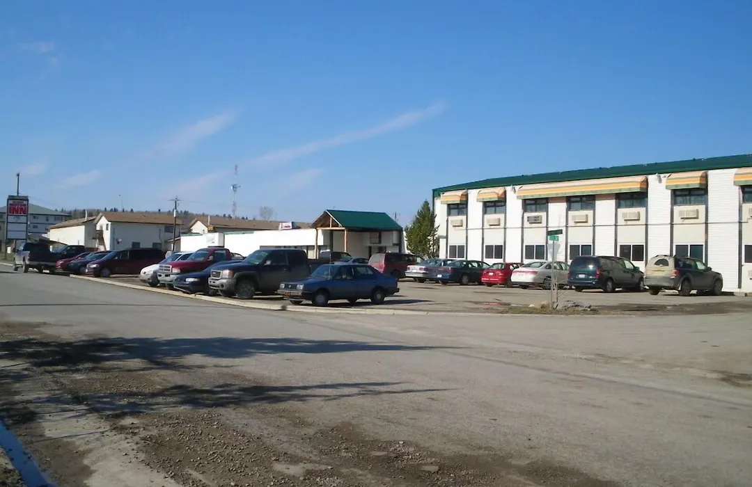 Sundre Motor Inn-1