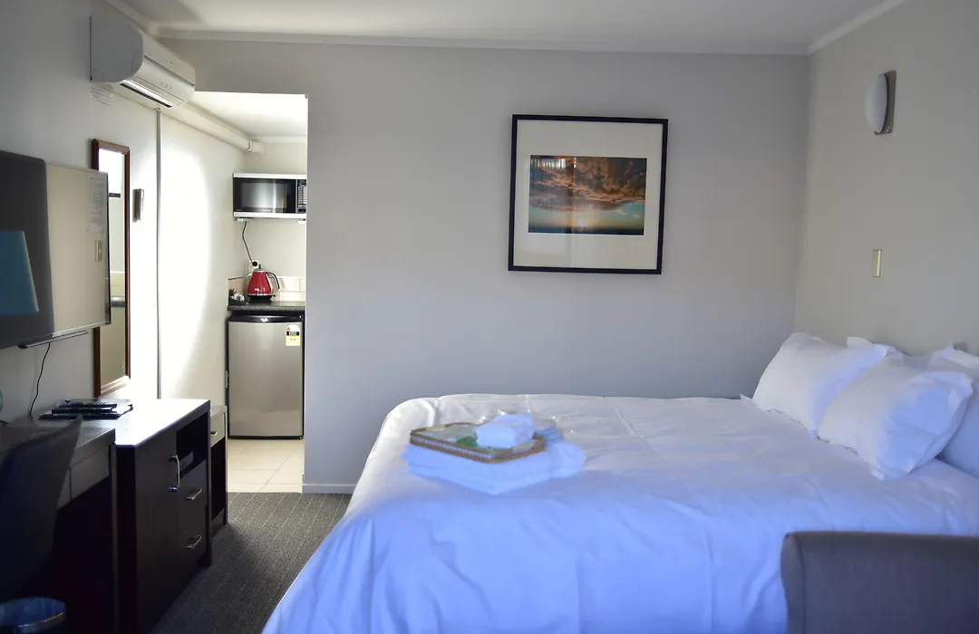 Anzac Court Motel-1