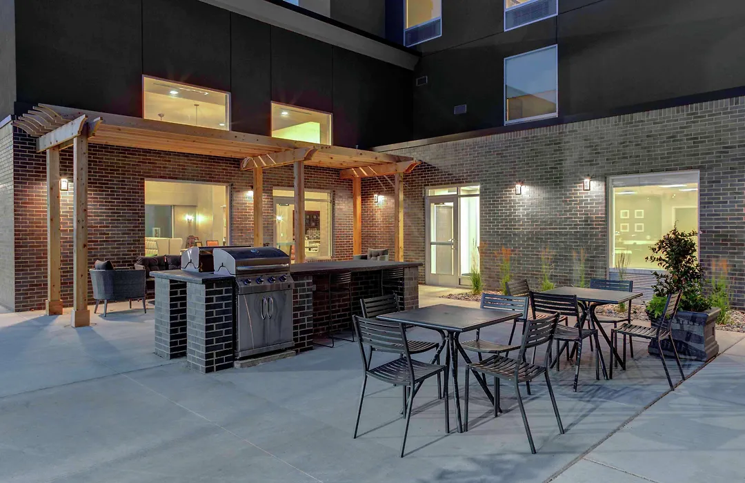 Homewood Suites By Hilton Lansing Eastwood-1