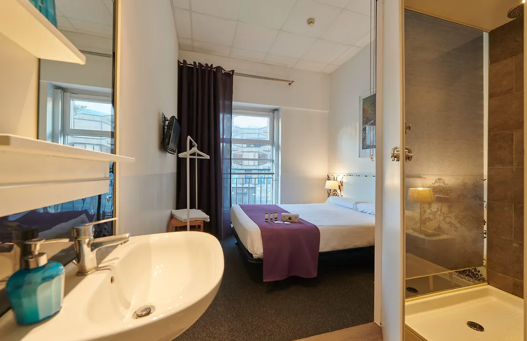 Hostal Mayerling Centro-1