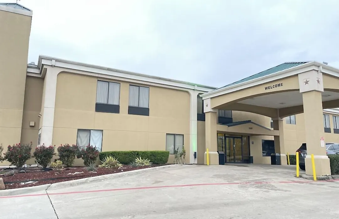 Super 8 By Wyndham Fort Worth Downtown South-1