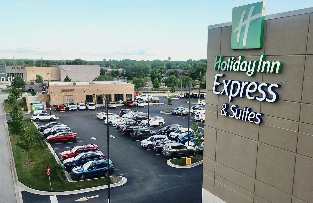 Holiday Inn Express & Suites - Yorkville By Ihg-1