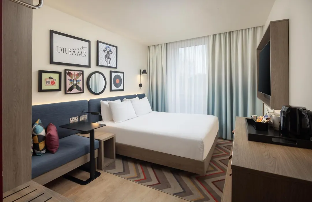 Hampton By Hilton London City-1
