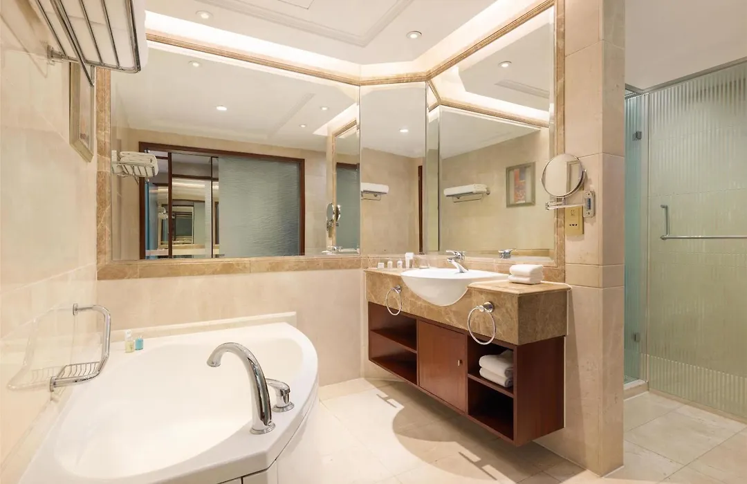 Radisson Blu Hotel Shanghai New World-1