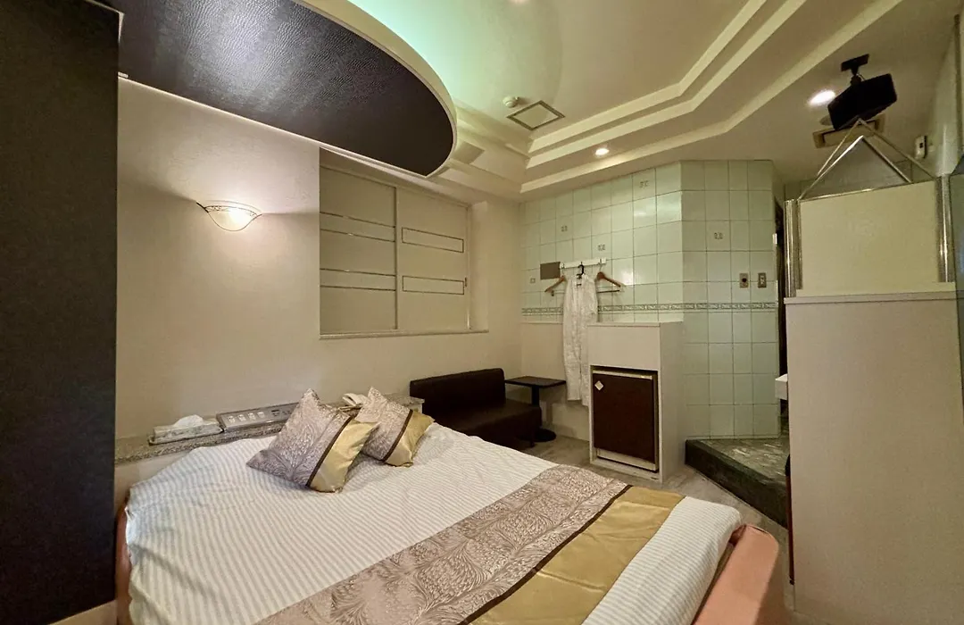 Hotel Crystal -大人専用---1