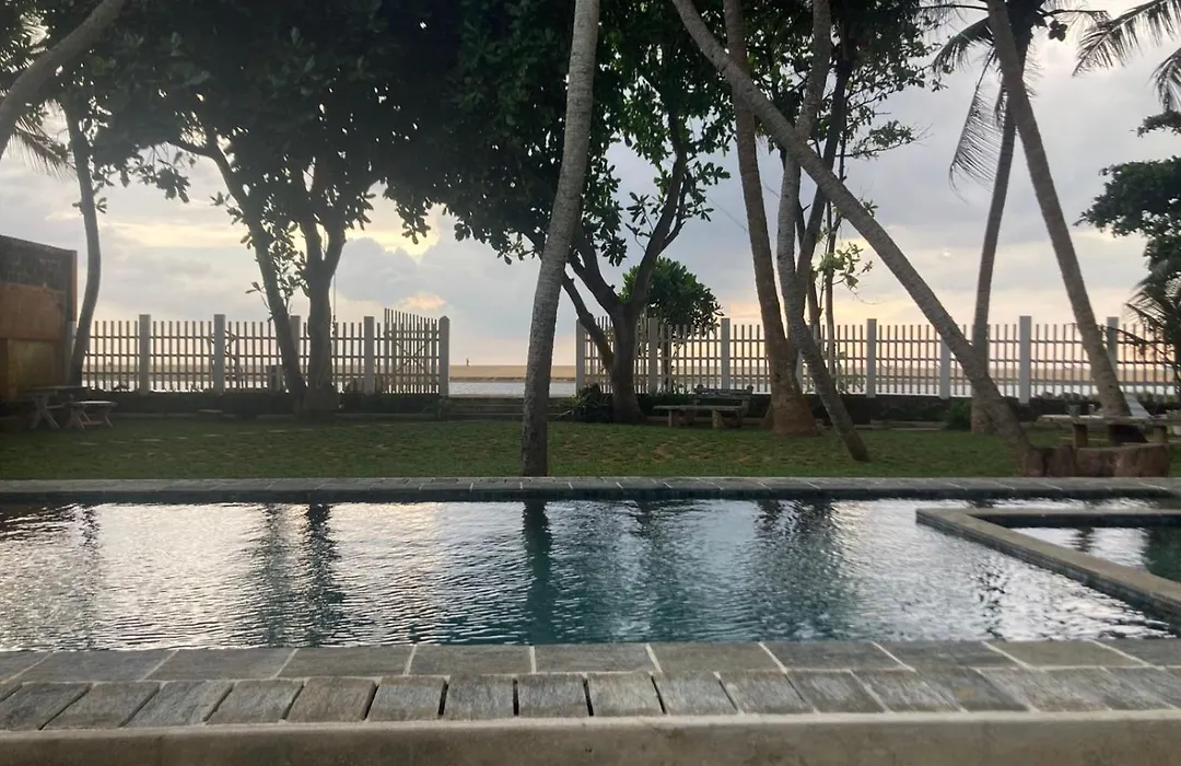 Villa Inlet Galle-1