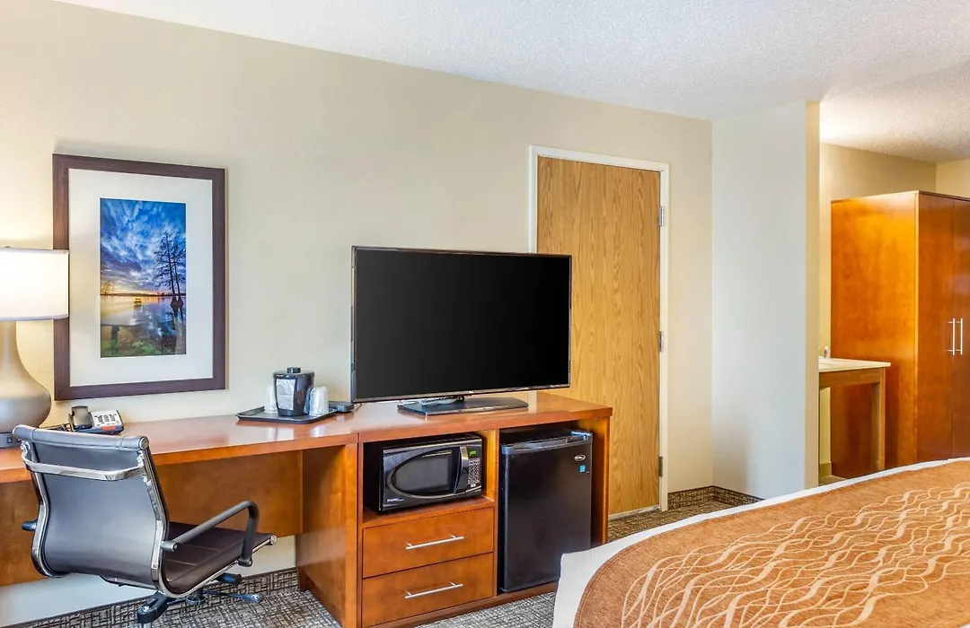 Comfort Inn Dekalb - University Area-1