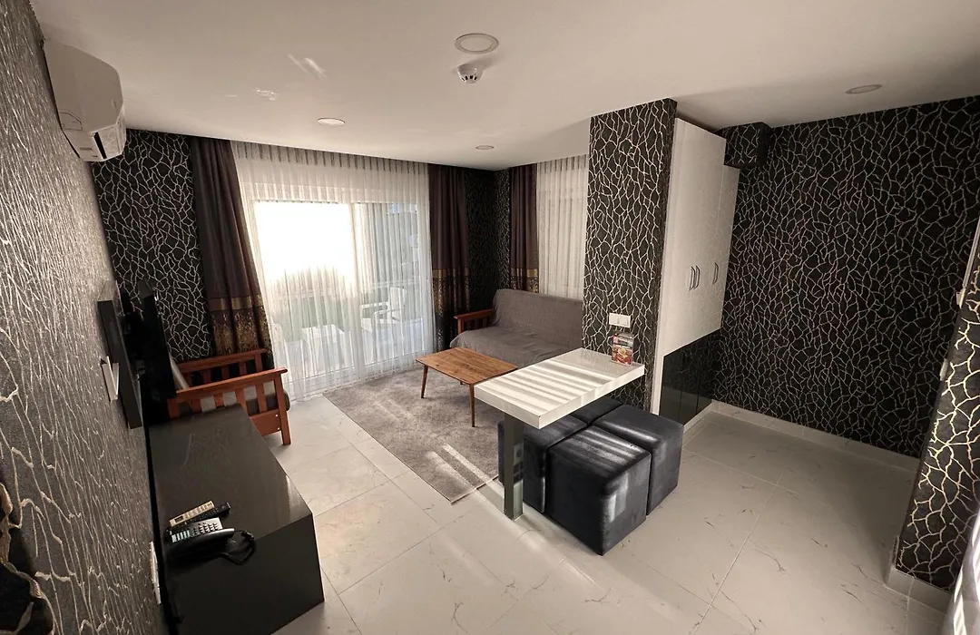 Arya Apart Kundu Hotel-1