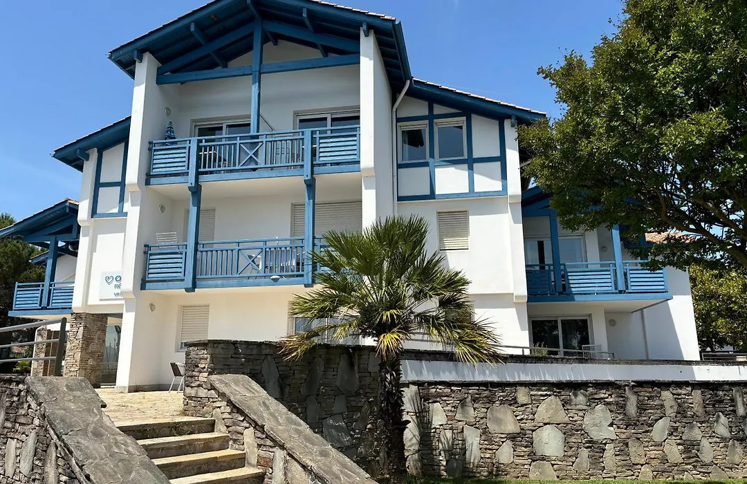 Hôtel&Résidence Vacances Bleues Orhoïtza-1