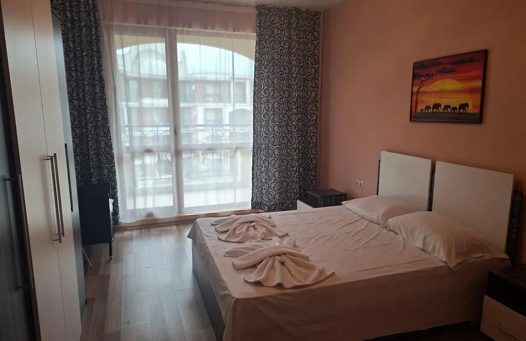 Hotel Seasons 3-1