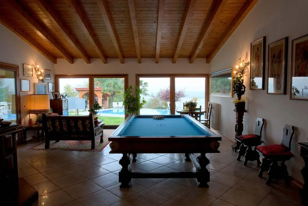 La Casa Sul Fiume-1