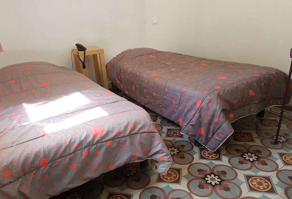 Hôtel Des Poètes avec Garage privé-1