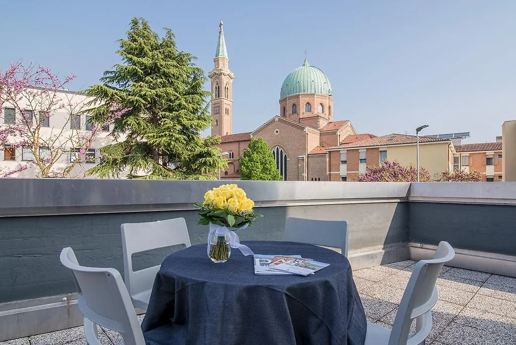 Casa Lucia Valentini Terrani-1