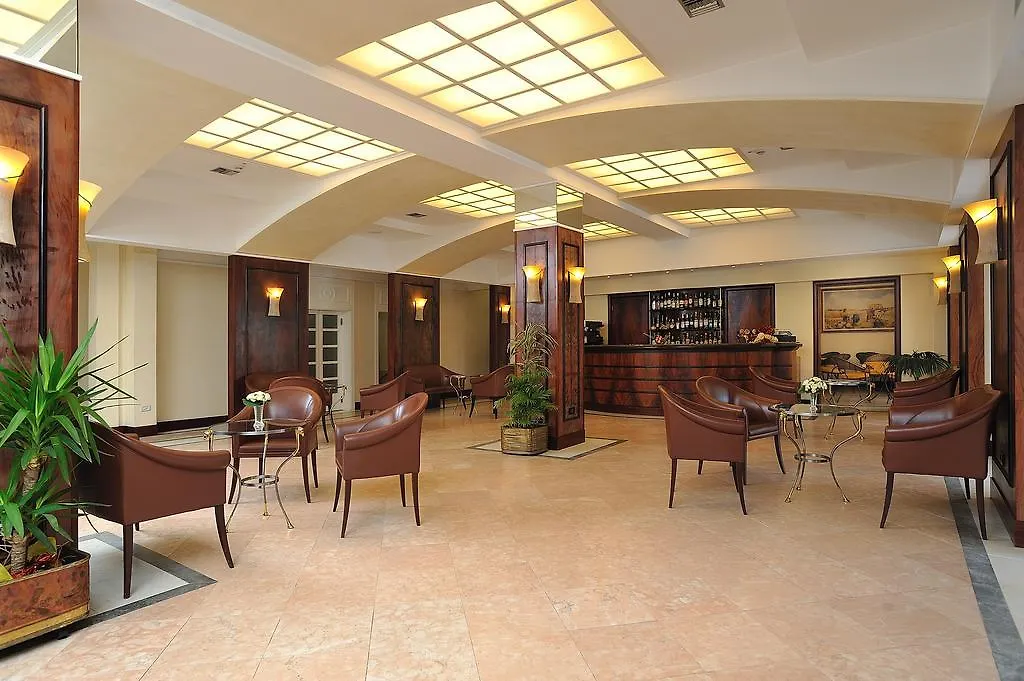 Hotel De France-1