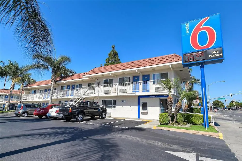 Motel 6-Long Beach, Ca - Los Angeles-1