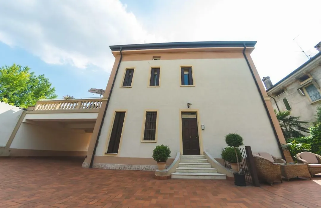 Juliet House-1