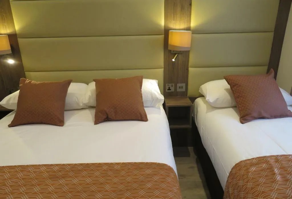Glendale Hyde Park Hotel-1